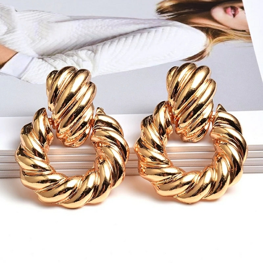 Gold earrings - Picture 3 of 8